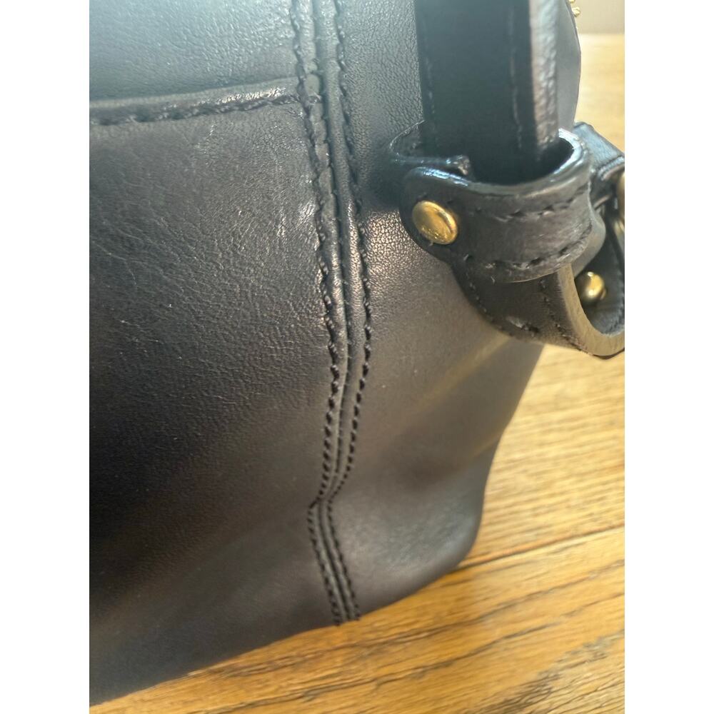 Brahmin Black Leather Crossbody with gold hardware and zipper closure - Picture 11 of 16